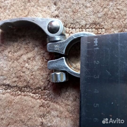 Хомут для подседельного штыря велосипеда