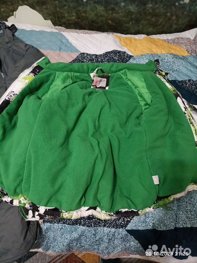 Зимний комбинезон для девочки