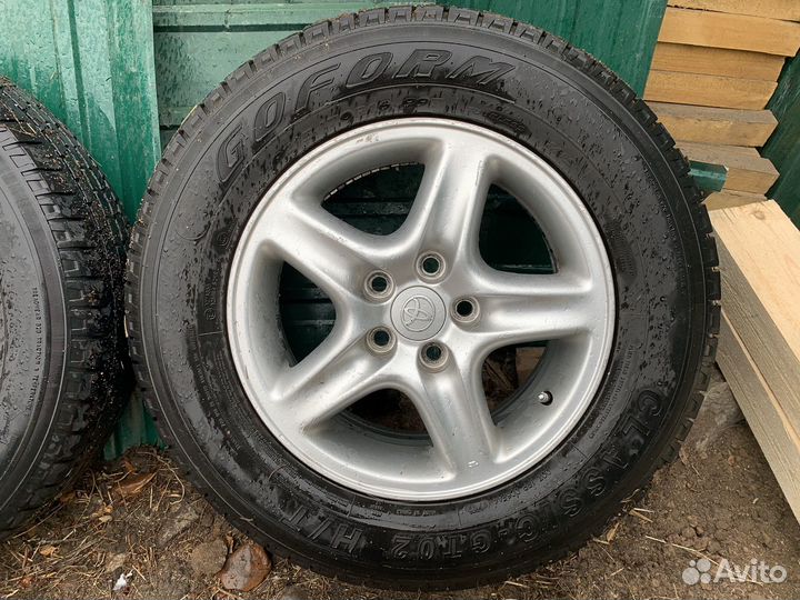 Продам литье с резиной два комплекта