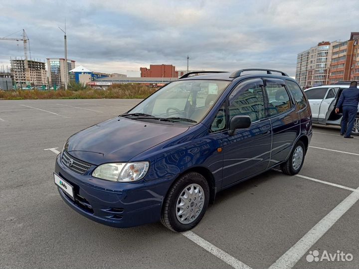 Toyota Corolla Spacio 1.6 AT, 1997, 185 412 км