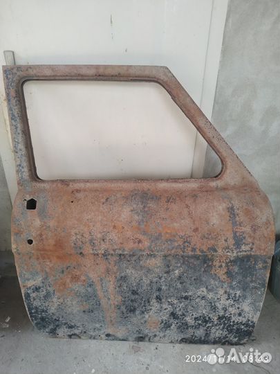 Капот, багажник и двери на Волгу газ-21