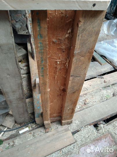 Амбарная старинная дверь