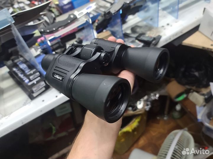 Бинокль Bushnell 70x70