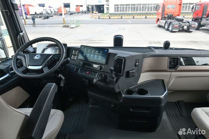 Sitrak ZZ4256V364HE, 2023