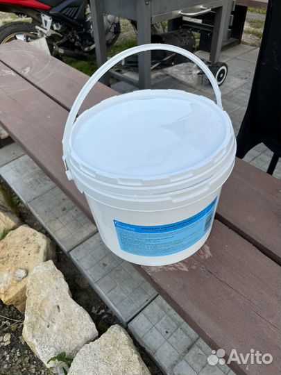 Ведро пластиковое с крышкой 10л (пищевое)