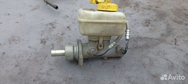 Главный тормозной Гольф 4