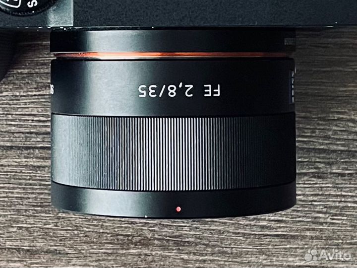 Объектив carl zeiss 35 2.8
