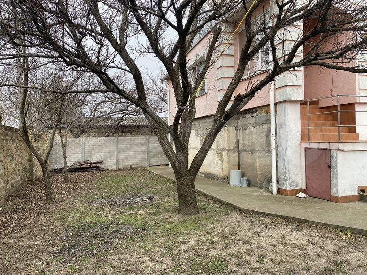 Дом 280 м² на участке 5 сот.