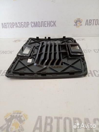 Центральный дефлектор VW Jetta