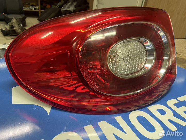 Фонарь задний левый 5N0945095H Volkswagen Tiguan