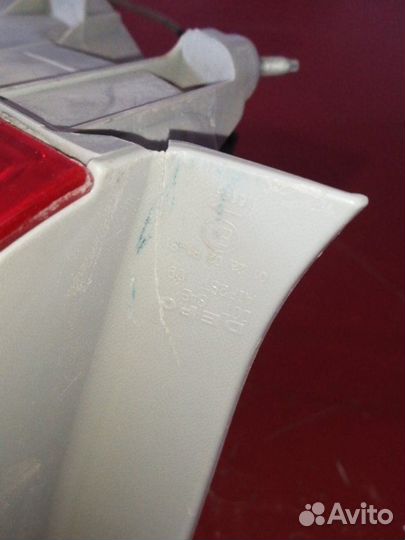 Фонарь наружный задний правый Toyota Corolla E150