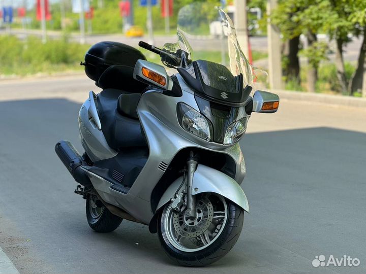 Suzuki burgman skywave 650