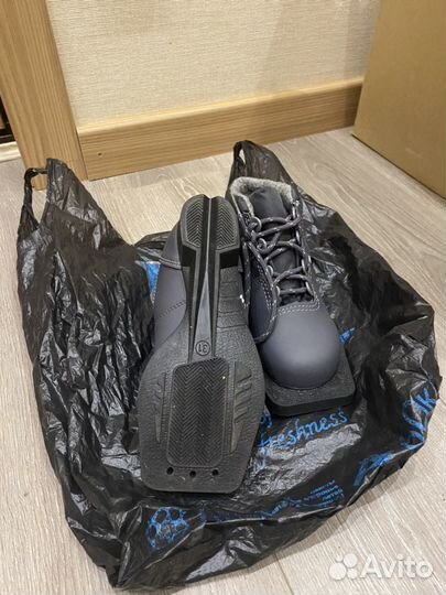 Ботинки лыжные детские размер 31