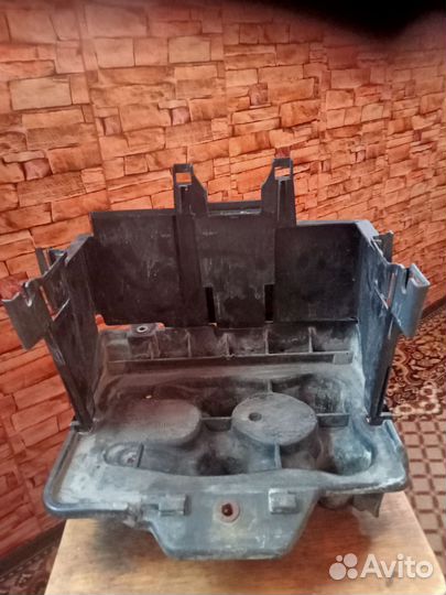 Корпус акб Фольксваген.Шкода