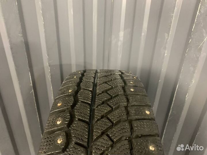 Viatti Brina Nordico V-522 195/65 R15 91T