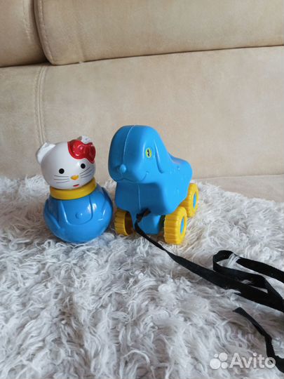 Много развивающих игрушек для малышей