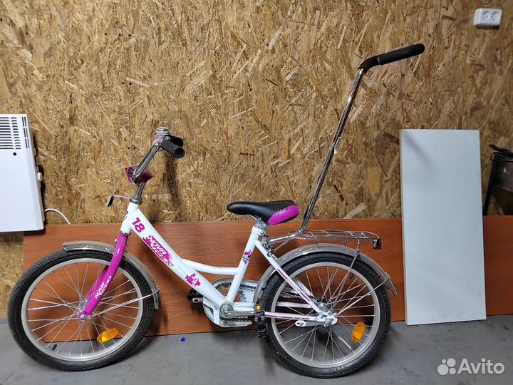 Детский трехколесный велосипед новый