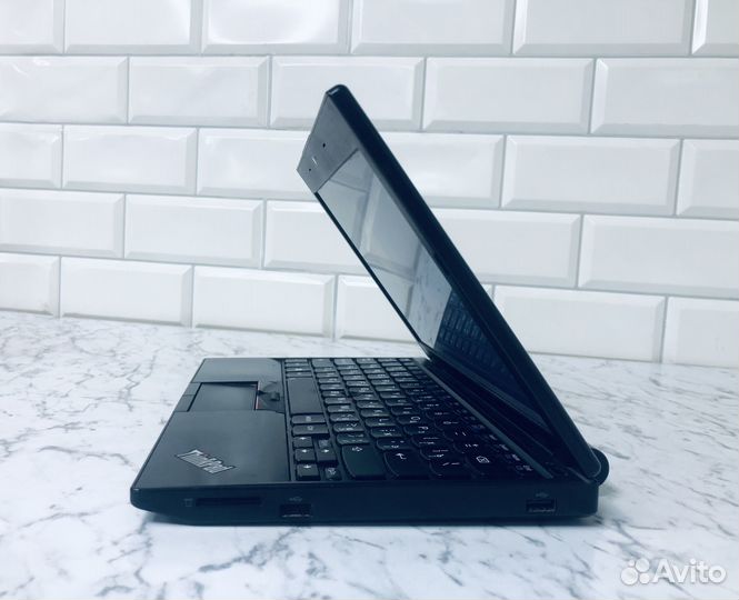 Lenovo thinkpad X120e/AMD E-350 Processor/HDD250gb
