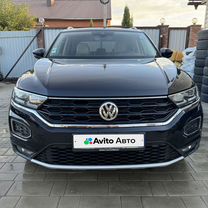 Volkswagen T-Roc 1.5 AMT, 2019, 50 000 км, с пробегом, цена 2 860 000 руб.