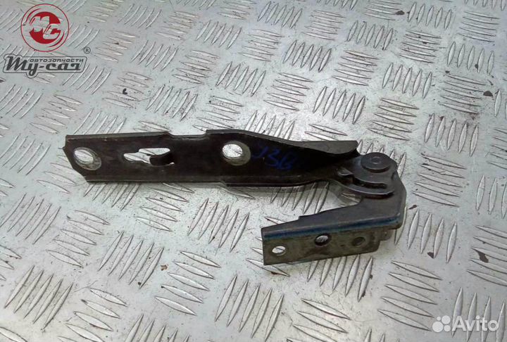 Петля капота правая audi a4 b6 (2000-2006) 0.0 8e0823302e