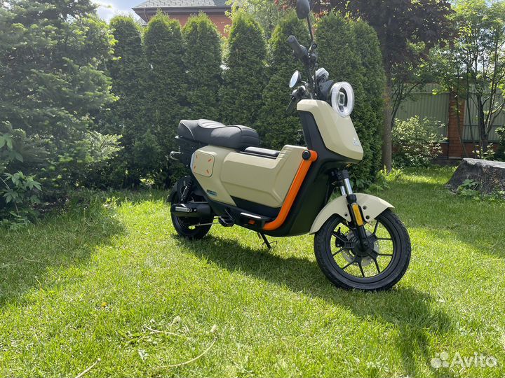 Электроскутер /Мопед/ Скутер/ Велосипед