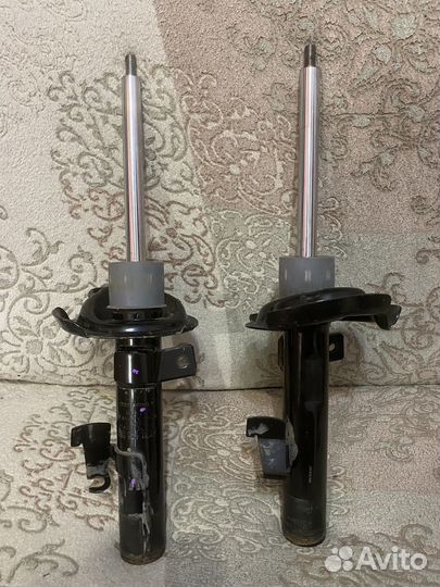 Переднии Амортизаторы (Стойки )