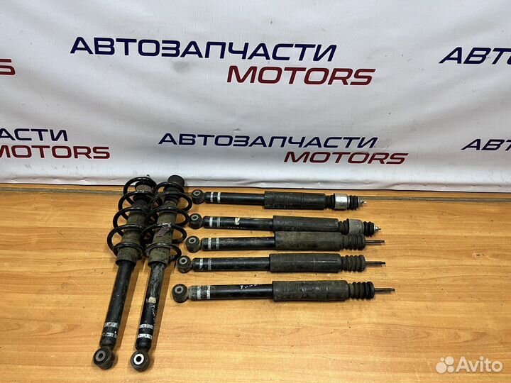 Nissan Tiida C11 Задние стойки (амортизатора)