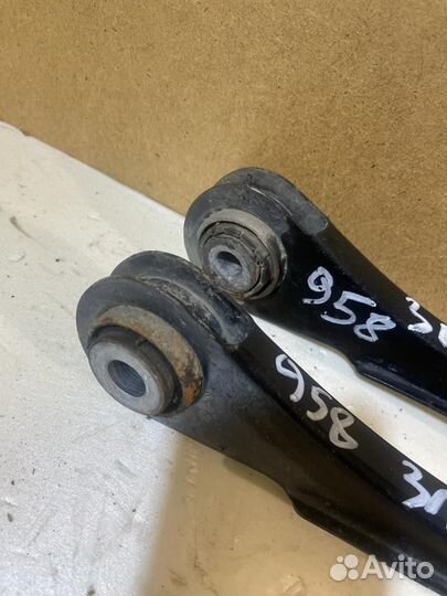 Рычаг задний Порше Кайен 958 левый правый