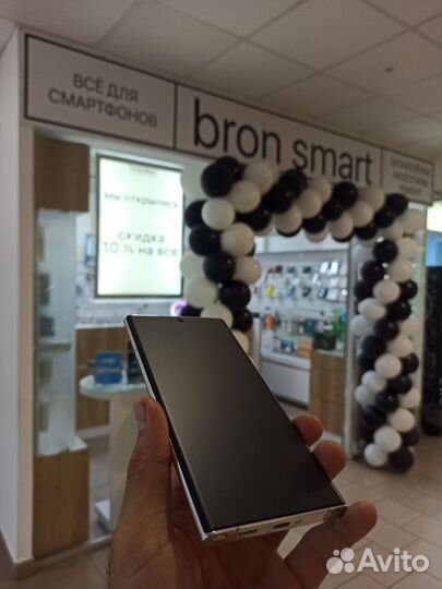 Полиуретановая пленка на любой смартфон установка