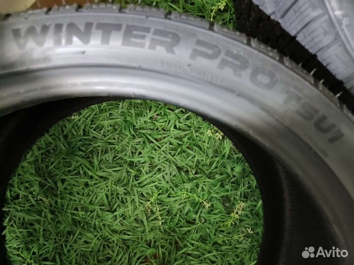 Tourador Winter Pro TSU1 275/35 R20 102V