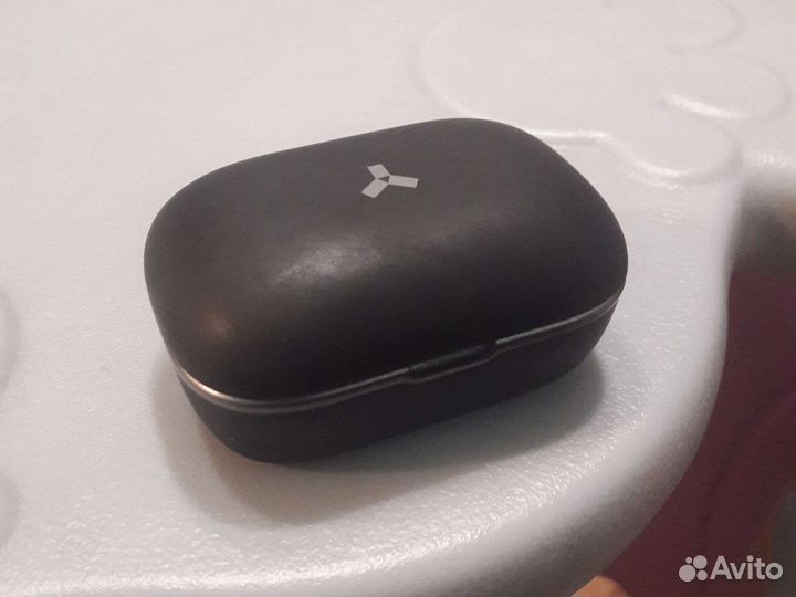 Беспроводные наушники Saffron TWS