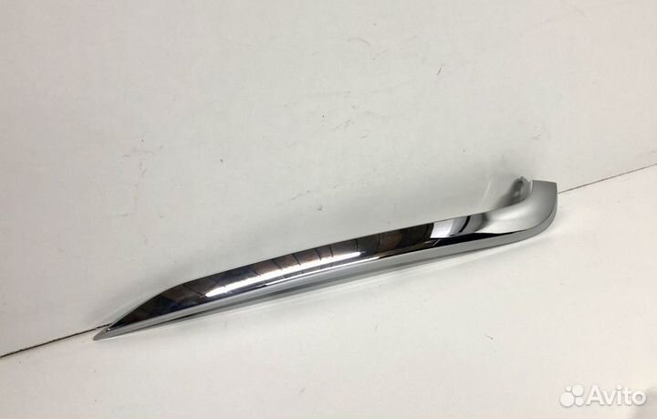 Молдинг переднего бампера правый LADA Granta 2190