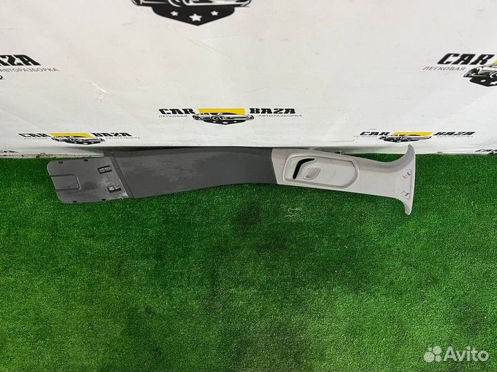 Обшивка стойки центральной правой R