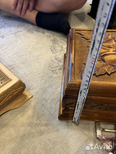 Шкатулка резная деревянная