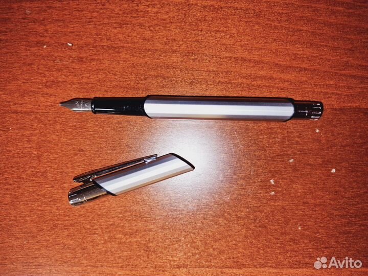 Перьевая ручка Parker Facet F180