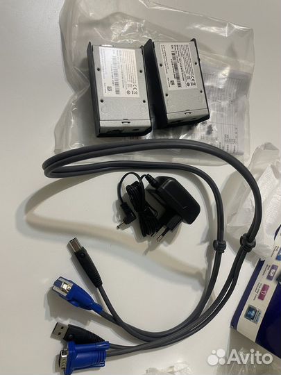 KVM-удлинитель CE100