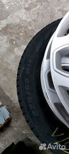 Pirelli Formula Ice 225/60 R17 99T