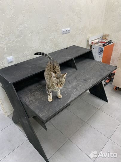 Студийный стол для музыкантов - Черный (в наличии)