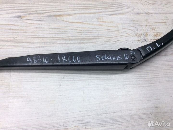 Поводок стеклоочистителя передний левый Hyundai