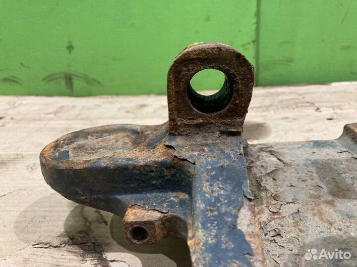 Кронштейн балки KAMAZ 5490-S5