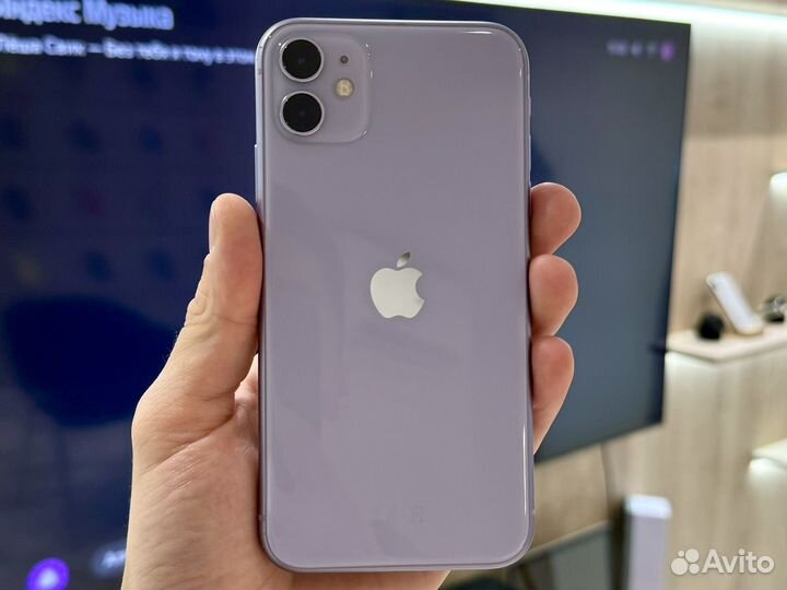 iPhone 11, 64 ГБ
