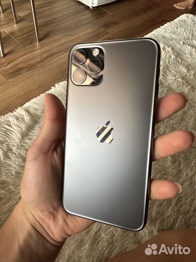 iPhone 11 Pro, 64 ГБ