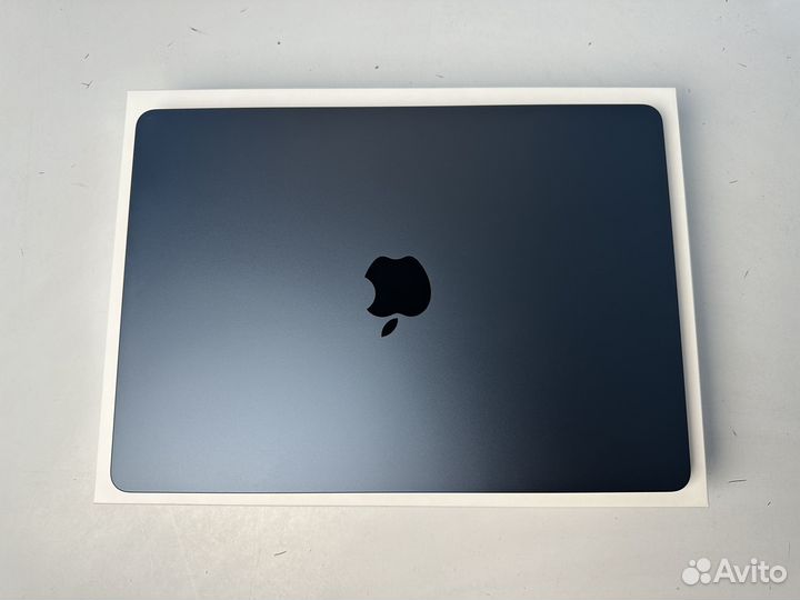 MacBook Air 13 2022 M2 512Gb Midnight, 35 циклов