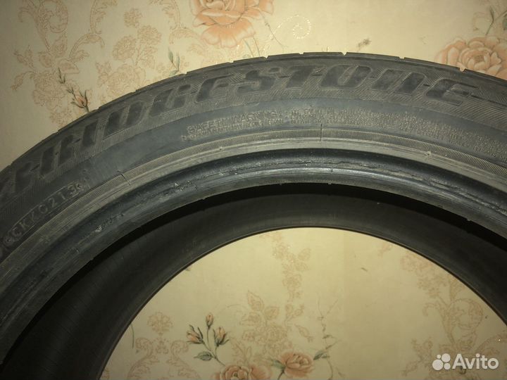 Bridgestone Dueler H/P 255/45 R20
