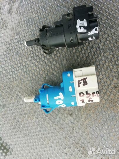 Датчик включения стоп сигнал Форд фокус2