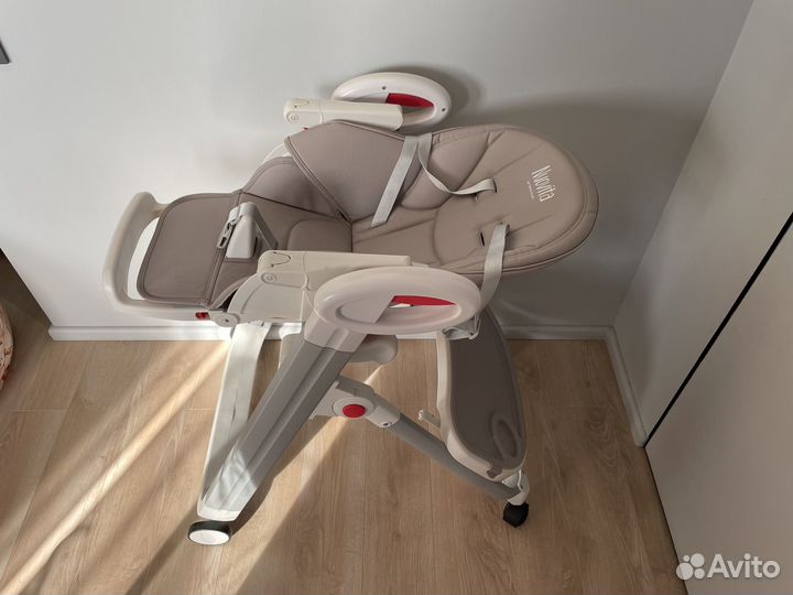 Стул для кормления (шезлонг) Nuovita Futuro