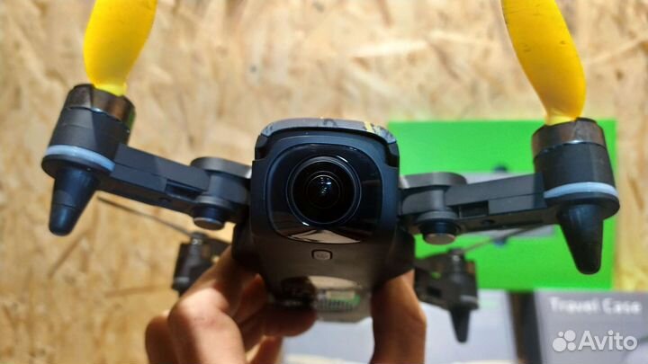 Квадрокоптер Xiro Xplorer mini