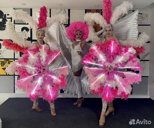 Танцы на Праздник/Живая танцующая открытка