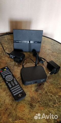 TV приставка медиаплеер с роутером