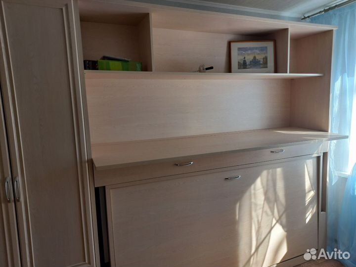 Кровать-трансформер и шкаф